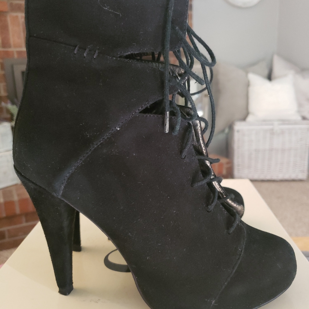 Charlotte Ronson Irina bootie - Picture 5 of 9